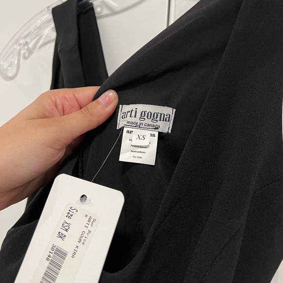 Arti Gogna - Kiira Gown - Picture 2 of 5